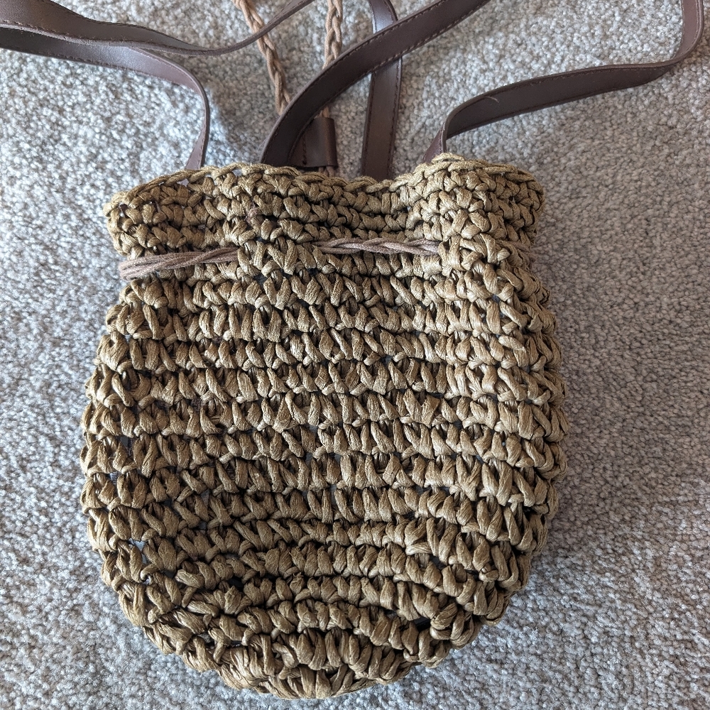 Straw Mini Bucket Back - Picture 8 of 8